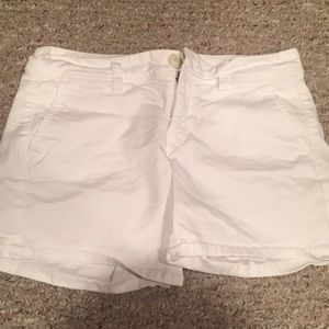 American Eagle Women’s White Jean Shorts